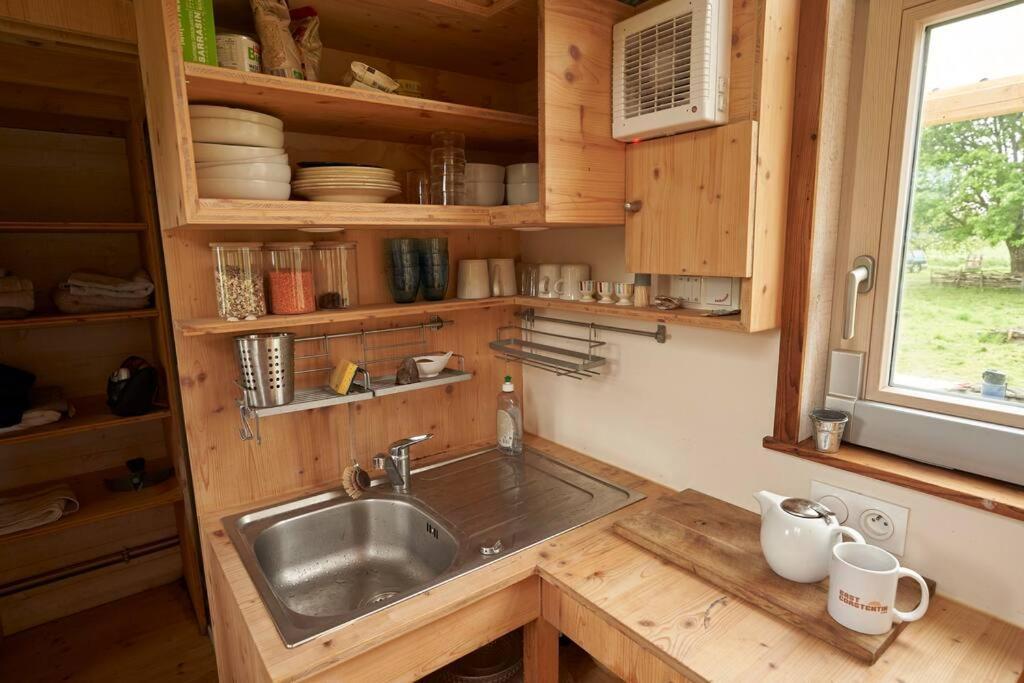 Tiny House Near The Mont-Saint-Michel Villa Ducey-Les Cheris Bagian luar foto