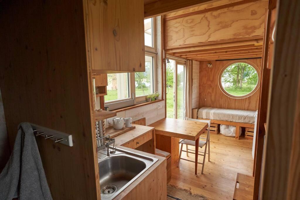 Tiny House Near The Mont-Saint-Michel Villa Ducey-Les Cheris Bagian luar foto